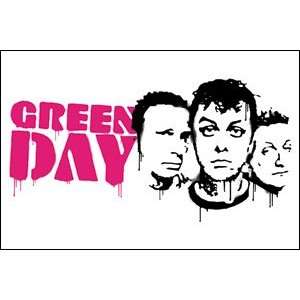  Green Day Faces Magnet M 1221: Kitchen & Dining