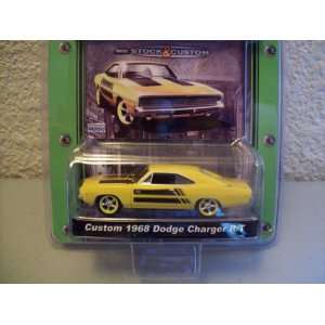  Greenlight MCG Custom 1968 Dodge Charger R/T Toys & Games