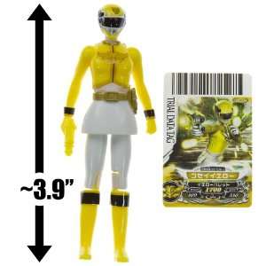 Yellow Ranger ~3.9 mini figure w/ mini collector card: Power Rangers 