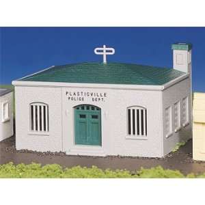  Bachman   Police Station Kit HO (Trains): Toys & Games