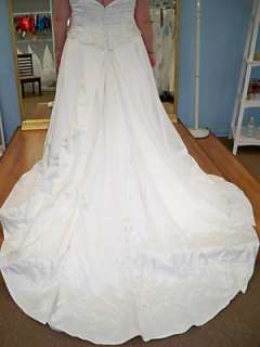 Alfred Angelo Halter Wedding Gown White Sz 8 1426 New  