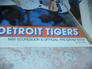 1988 DETROIT TIGERS BASEBALL SCOREBOOK OFFICIAL PROGRAM  