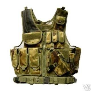 Deluxe Tactical Pistol Vest   Woodland Camo   One Size Fits All