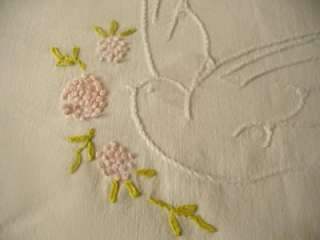 PRESENTING VINTAGE LINEN EMBROIDERED BIRD RUNNER W/FRENCH KNOTS 