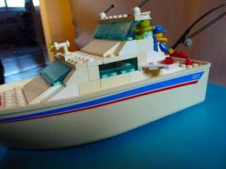 Vintage LEGO 4011 CABIN CRUISER Fully Assembled  