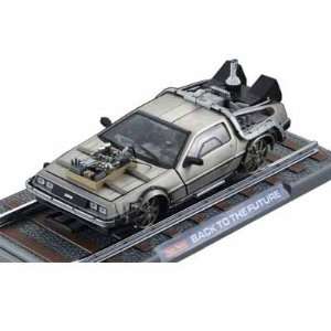   1981 DeLorean Back to the Future III  Railroad Car 1/18: Toys & Games