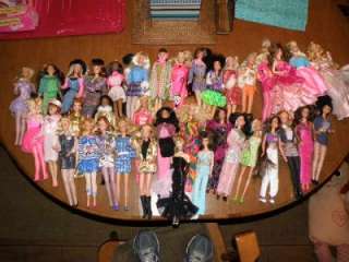 Large Mixed Lot of 31 Barbie Dolls & Clothing Fashions Old & New 