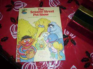 Sesame Street Pet Show Book Vintage 1980 HC RARE Grover  
