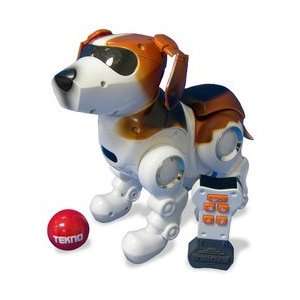  Tekno Dog   Beagle: Toys & Games