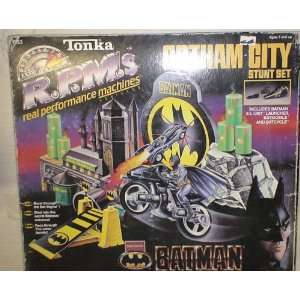  Batman Gotham City Stunt Set: Toys & Games