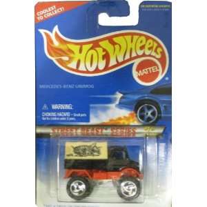   Mercedes Benz Unimog #557 With HW Logo Mint 1:64 Scale: Toys & Games