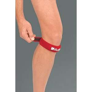  Mueller Jumpers Knee Strap: Sports & Outdoors