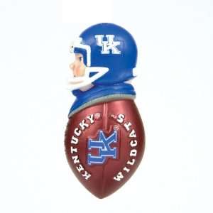 Pack of 2 NCAA Kentucky Wildcats Football Tackler Magnets:  