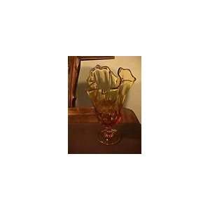 Beautiful Fenton Fluted/swung Thumbprint Amber Handkerchief 9 Vase