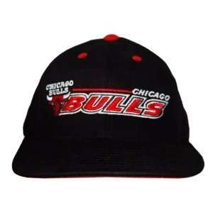  NBA Vintage Chicago Bulls Snapback Hat Cap   Black: Sports 