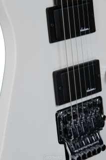 Jackson JS32R Dinky (Snow White) (JS32R Floyd Rose Dinky, SW)  