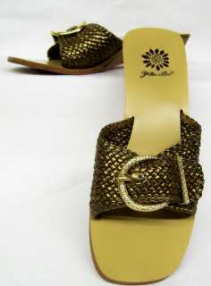 Yellow Box Womens Bucklet Bronze Sandals Shoes 6.5 W  