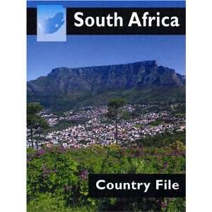  South Africa (Country File) (9781583404997) Ian Graham 