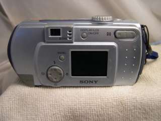 Sony Cyber Shot DSC P30 Camera ONLY WORKING #972 027242589292  