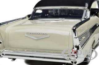 1957 CHEVROLET BEL AIR CREAM 1:18 DIECAST MODEL CAR BY MOTORMAX 73180 