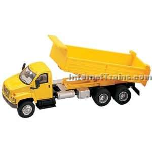   2003 GMC Topkick 3 Axle Heavy Duty Dump Truck   Yellow Toys & Games