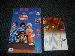LILY TOMLIN DABNEY COLEMAN 9 TO 5 SIGNED AUTO VHS COVER  