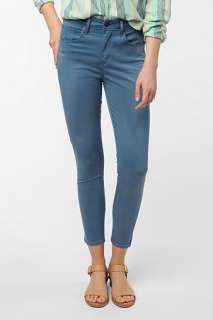 UrbanOutfitters  Levis High Rise Skinny Ankle Jean   Blue