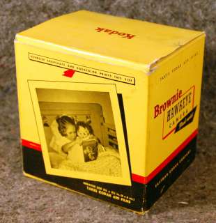 1950s BROWNIE HAWKEYE FLASH MODEL Bakelite Camera MINT IN ORGINAL BOX 