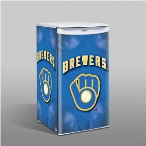  Milwaukee Brewers Large Refrigerator Memorabilia. Sports 