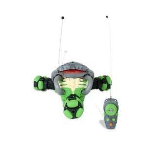  Tri Clops Radio Control Mutant  49MHz Green: Toys & Games