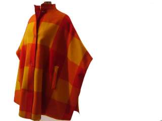 Awesome Vintage 70s Plaid Wool Reversibile Cape coat  