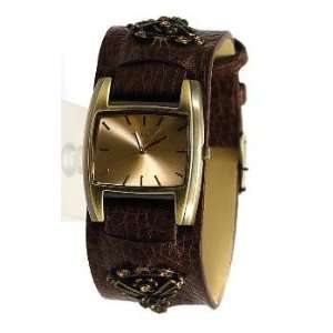 SOLO Braune Damenuhr mit Armband im Krokodilleder Style und 