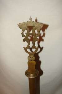 VINTAGE MARBLED/BRASS BASE STAND UP SCALE 25  