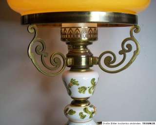 Petroleumlampe elektrische edle Tischlampe Messing Keramik Porzellan 