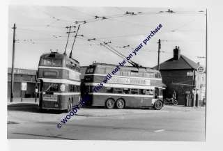 rp4192   Nottingham Trolleybuses by Garage   photo 6x4  