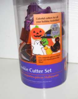 WILTON 9 SHAPE HOLIDAY HALLOWEEN COOKIE CUTTER SET METAL WITCH GHOST 