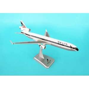    Hogan Wings Delta Air Lines MD 11 Model Plane: Everything Else