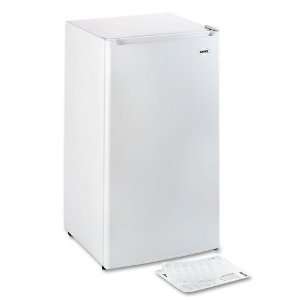  Sanyo  Counter Height, 3.6 Cubic ft. Refrigerator with 