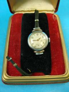 Vintage Womans Revere Wrist Watch & Box Black Bolo Band Jewelry 